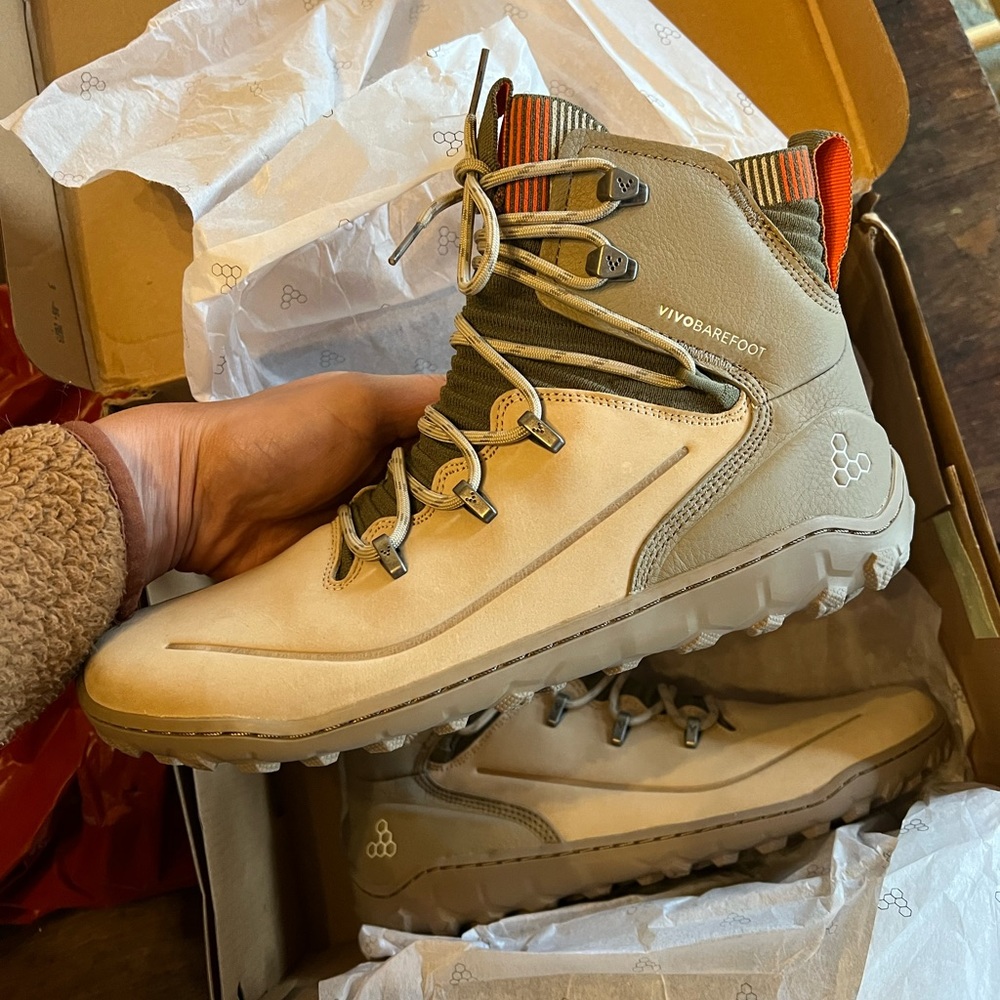 Women’s VIVOBAREFOOT Tracker Decon FG2 L in Ancient Scroll color-sold out online